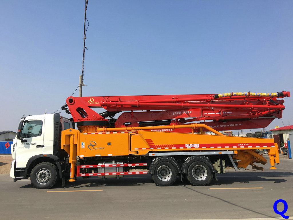 小型泵車(chē) 小型混凝土泵車(chē) 泵車(chē)、天泵
