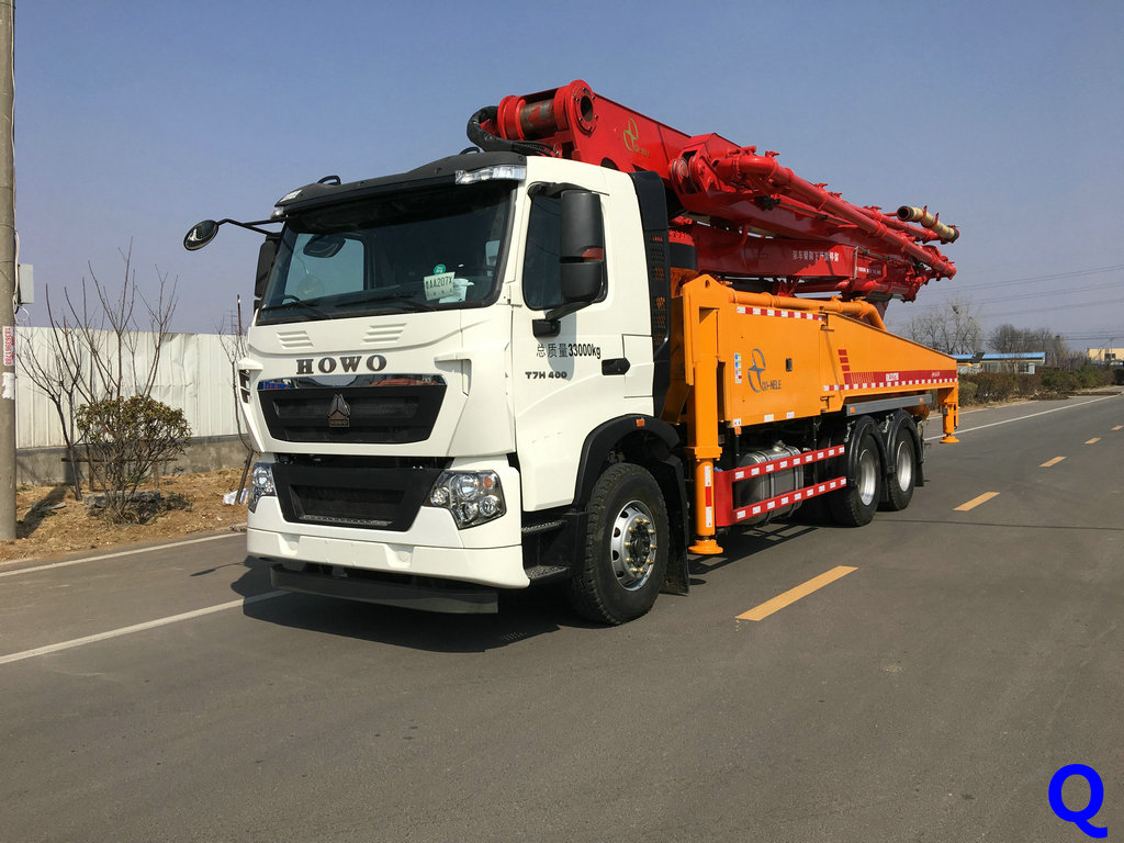 小型混凝土泵車，天泵，混凝土泵車，小型泵車