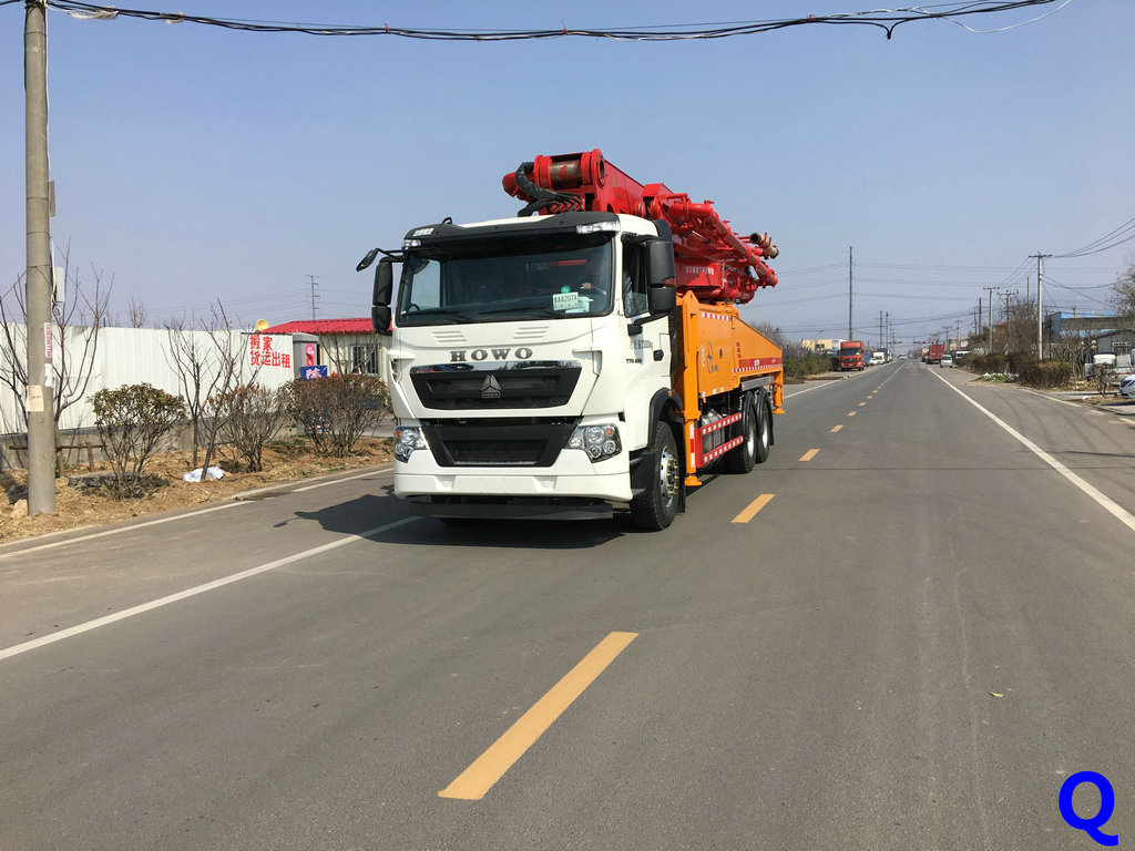 小型混凝土泵車(chē) 天泵 混凝土泵 小型泵車(chē)
