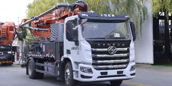 科尼樂32米兩橋混凝土泵車換新登場(chǎng)！